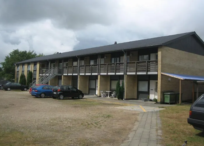 Mini 12- Meget Taet Pa Lego House Og Centrum 比隆