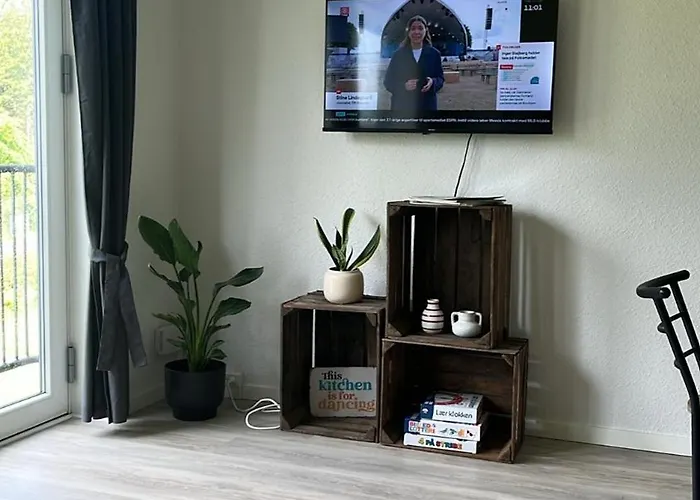 Mini 12- Meget Taet Pa Lego House Og Centrum *